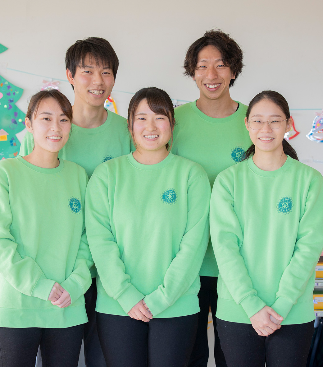 </strong><small>岡山県立玉野光南高等学校出身</small><br><strong>小西 哲矢</strong>さん 2019年卒業<br><small>明誠学院高等学校（岡山県）出身</small><br><strong>藤野 和也</strong>さん 2012年卒業<br><small>広島県立御調高等学校出身</small><br><strong>幸下 詩織</strong>さん 2019年卒業<br><small>高知県立高知小津高等学校出身</small><br><strong>佐竹 さやか</strong>さん 2019年卒業<br><small>明誠学院高等学校（岡山県）出身</small><br><strong>岡崎 似奈</strong>