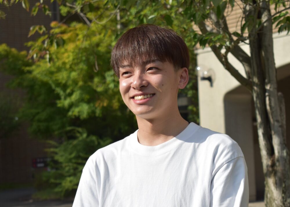 TOPページ男子学生0726