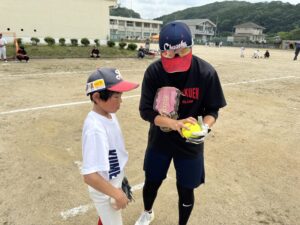 ④ピッチング指導の様子