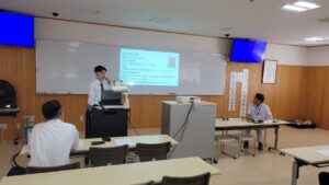 4_萩原君のプレゼンテーション